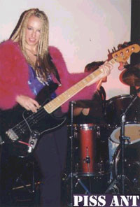 Amy B. (bass)